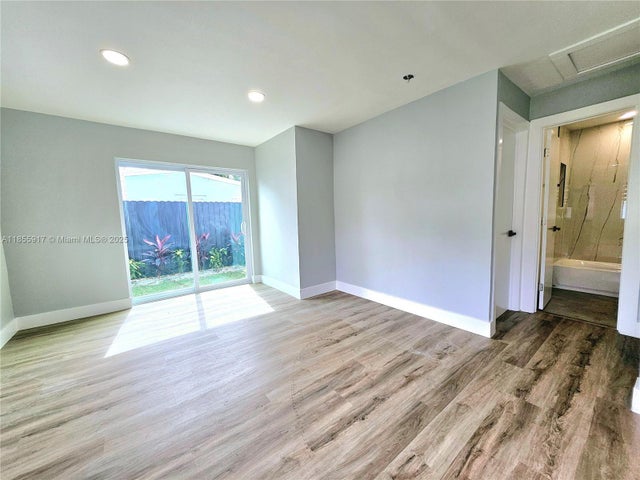 3 of 19 - 2865 Ne 13th Ave, Pompano Beach, FL