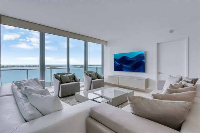 2 of 16 - 1331 Brickell Bay Dr 2709, Miami, FL