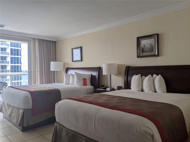 1 of 2 - 19201 Collins Ave 615, Sunny Isles Beach, FL