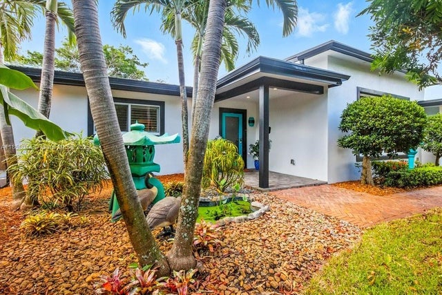 1 of 67 - 1708 Ne 47th St, Oakland Park, FL