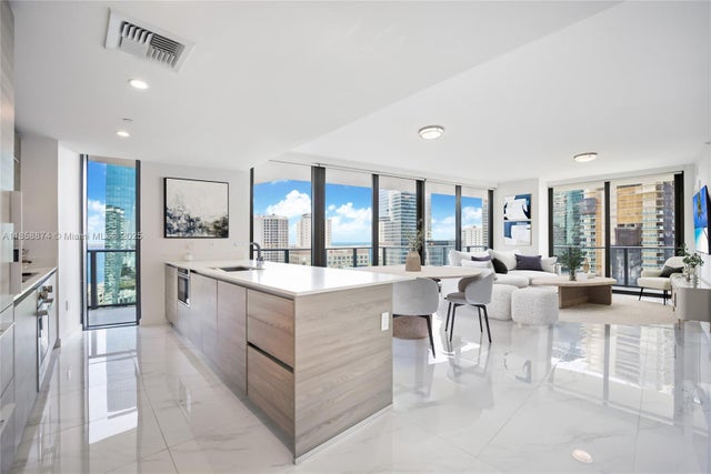 2 of 13 - 1300 S Miami Ave 1705, Miami, FL