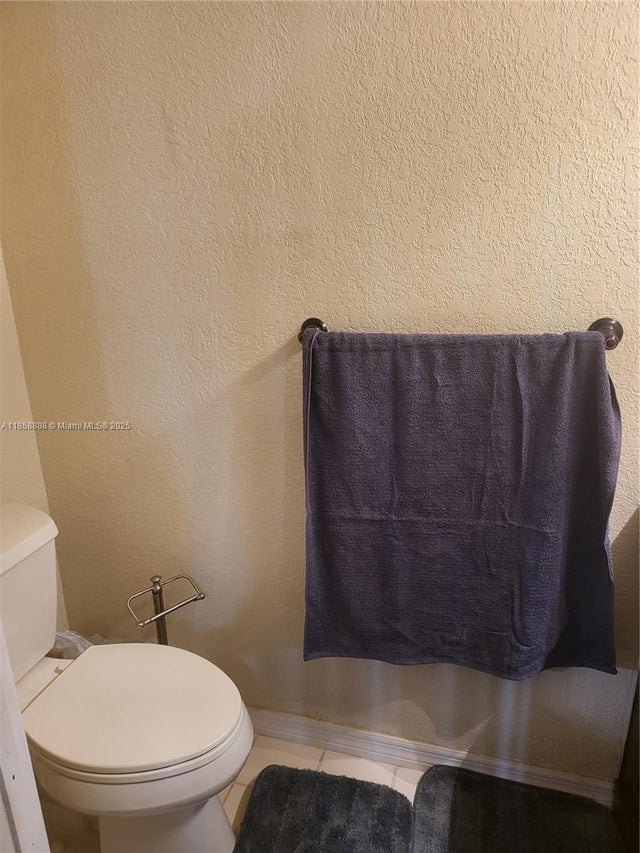 3 of 24 - 10877 Nw 8th St 10877, Pembroke Pines, FL