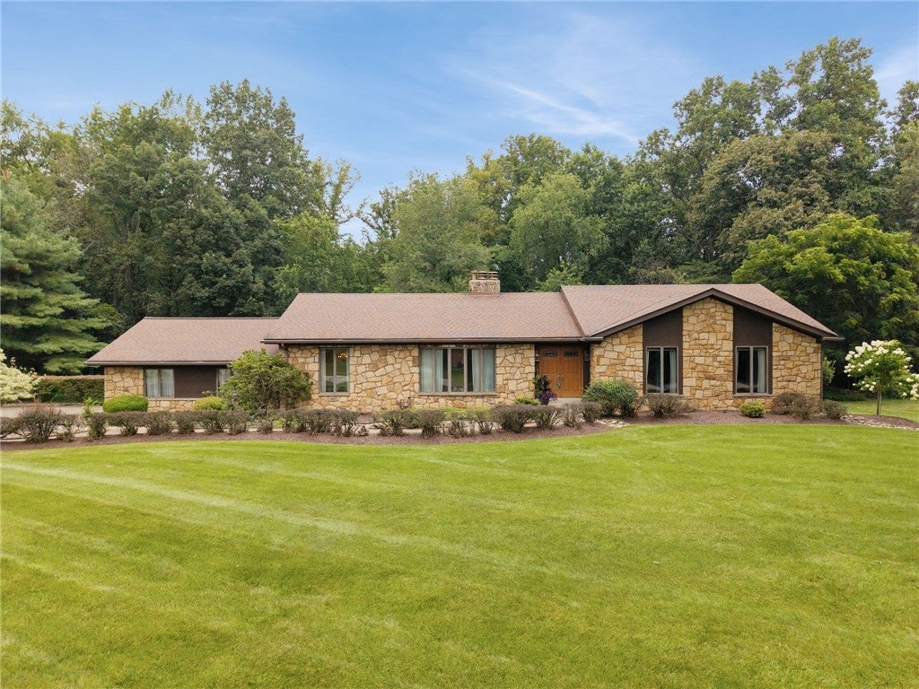 1001 General Forbes Road, Murrysville