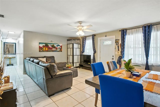5 of 15 - 3633 Sw 17th St, Fort Lauderdale, FL