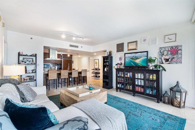 4 of 34 - 495 Brickell Ave 411, Miami, FL