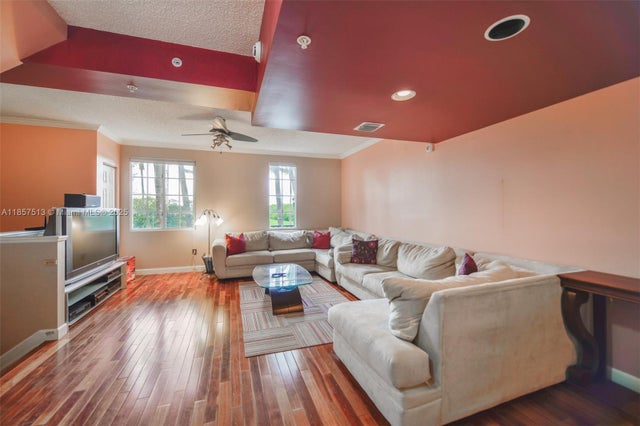 5 of 40 - 2811 Ne 185th St 801, Aventura, FL