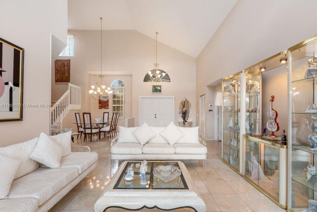 4 of 31 - 720 Verona Lake Dr, Weston, FL
