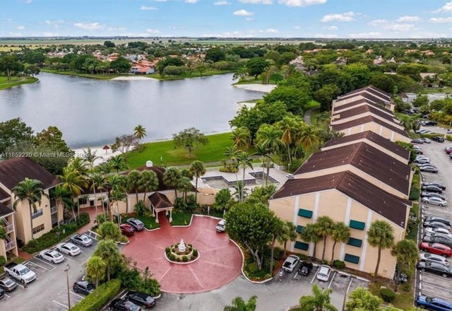 2 of 8 - 15325 Sw 106th Ter 632, Miami, FL