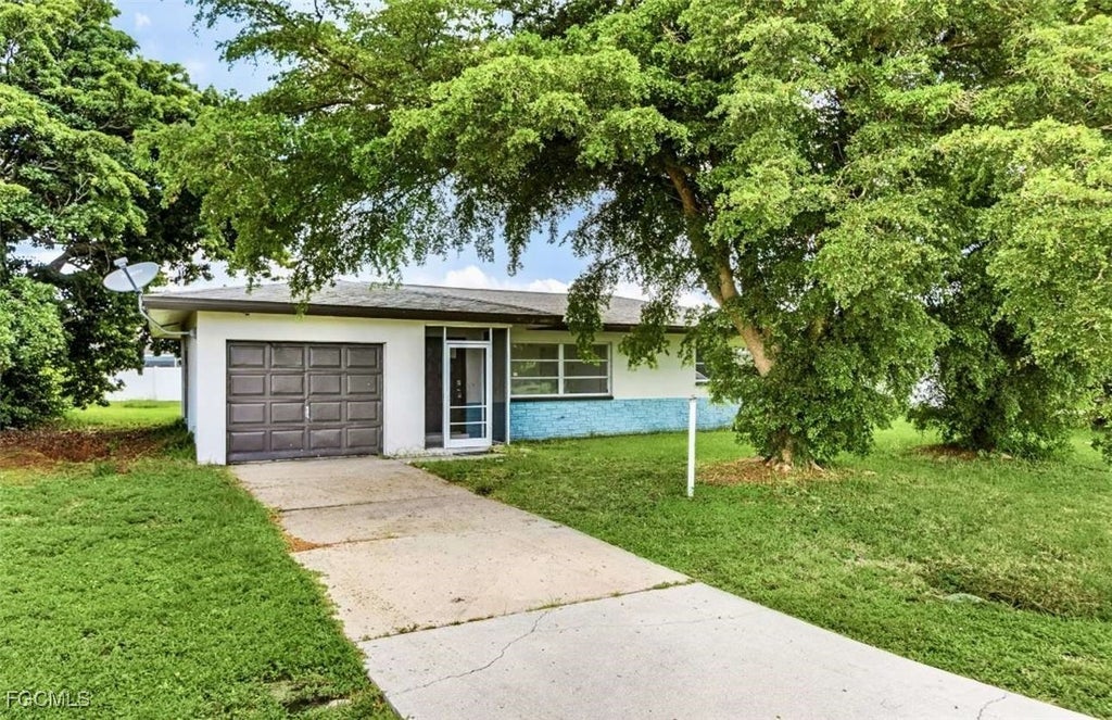 213 Se 47th St, CAPE CORAL