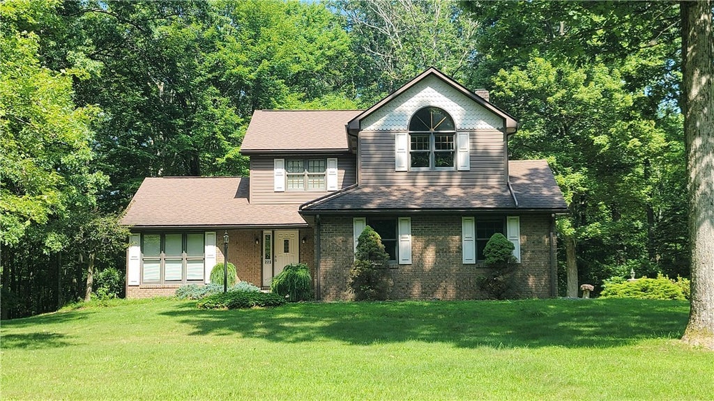 223 Hardwood Road, Clearfield