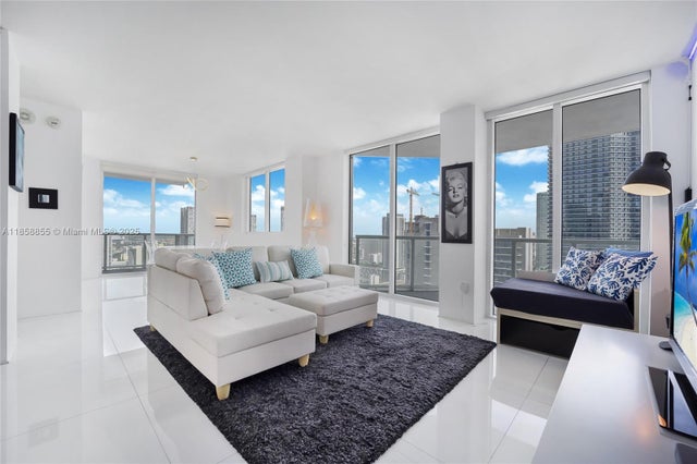 1 of 27 - 253 Ne 2nd St 3302, Miami, FL