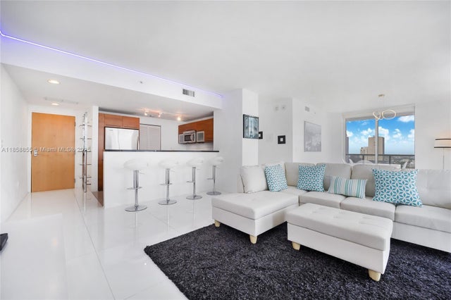 2 of 27 - 253 Ne 2nd St 3302, Miami, FL