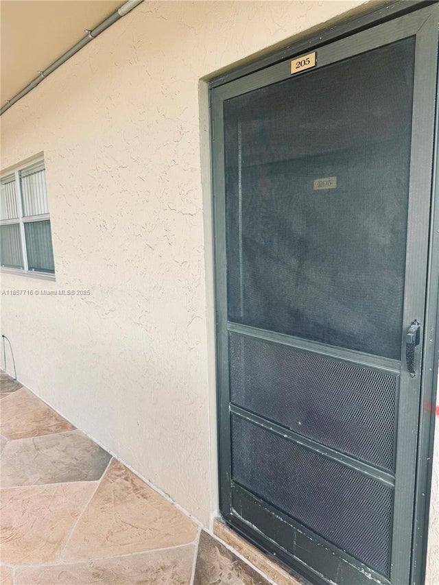 4 of 31 - 6100 S Falls Cir Dr 205, Lauderhill, FL