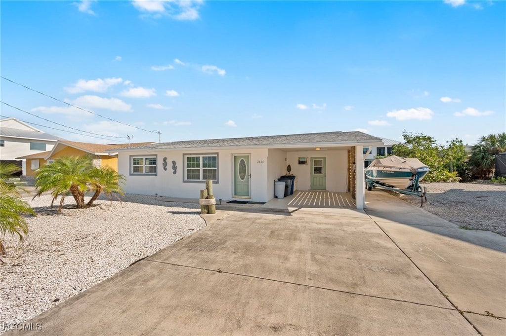 2444 Sycamore St, St James City