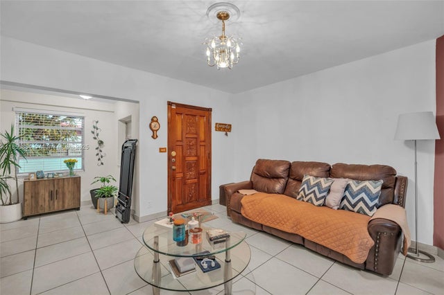5 of 50 - 3248 Nw 102nd St, Miami, FL