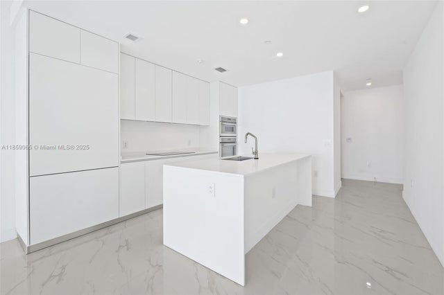 5 of 62 - 700 Ne 24 Street 805, Miami, FL