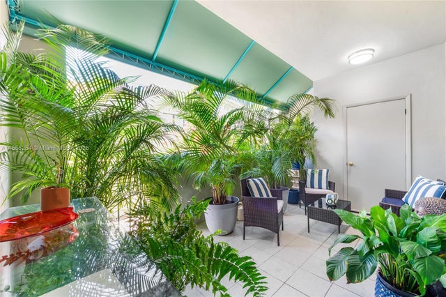 3 of 15 - 612 Valencia Ave 104, Coral Gables, FL