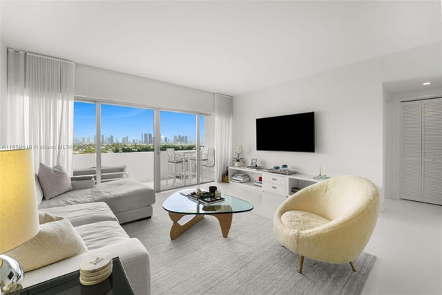 1 of 28 - 3 Island Ave 11g, Miami Beach, FL