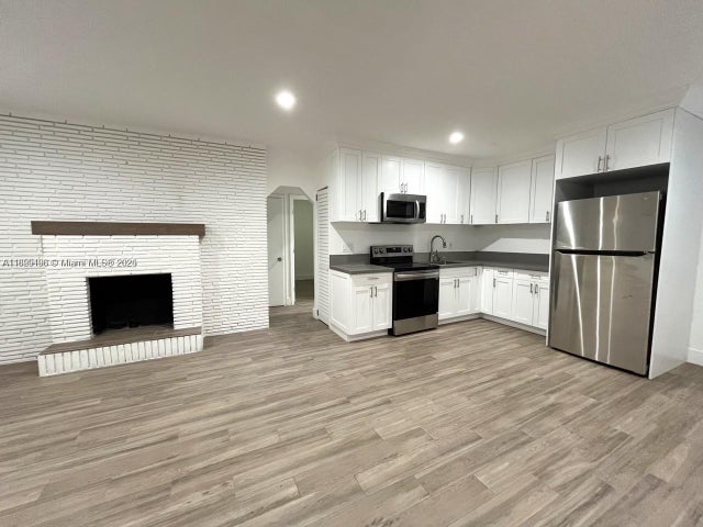 3 of 11 - 1818 Sherman St, Hollywood, FL