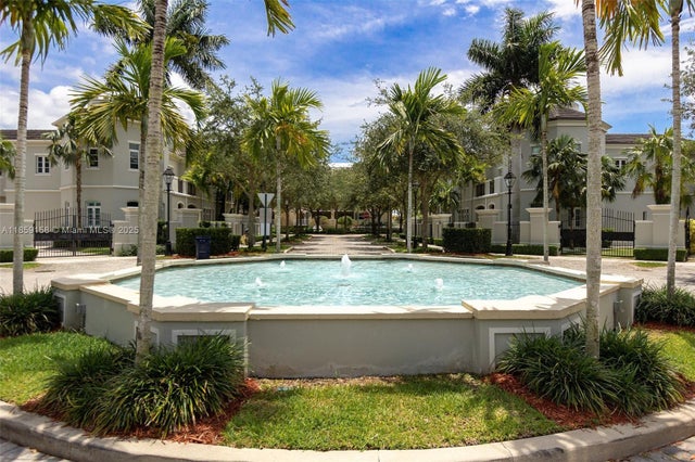 2 of 37 - 10170 Sw 75th Pl, Pinecrest, FL