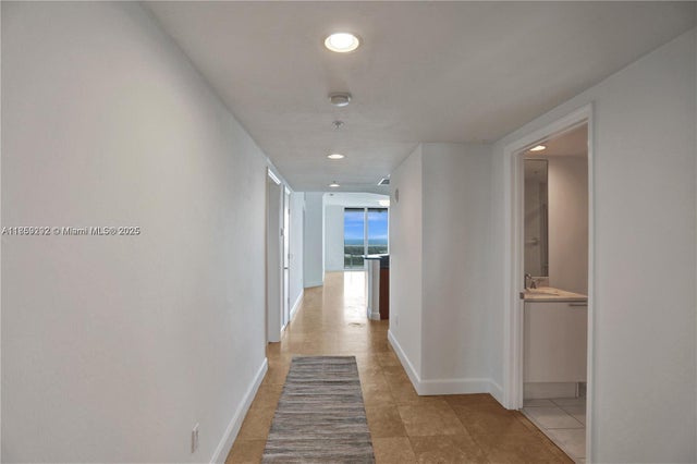 5 of 20 - 15051 Royal Oaks Ln 2603, North Miami, FL
