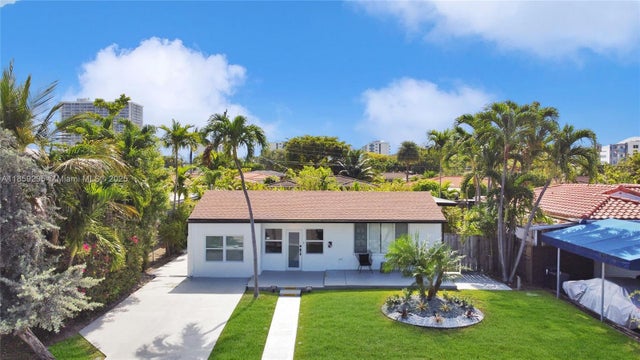 2 of 32 - 7517 Hispanola, North Bay Village, FL
