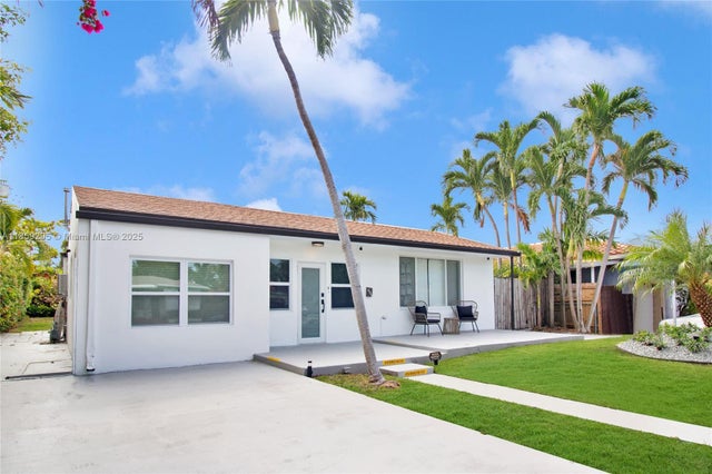 3 of 32 - 7517 Hispanola, North Bay Village, FL
