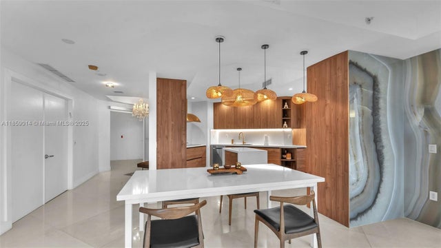 5 of 18 - 60 Edgewater Dr 9h, Coral Gables, FL