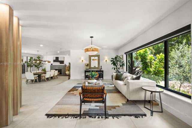 4 of 59 - 251 E Shore Dr E, Miami, FL