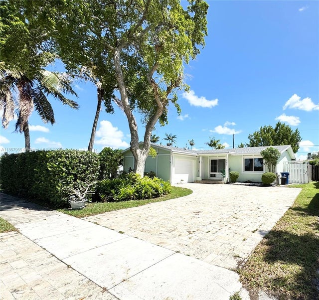 1 of 21 - 11360 Nw 31st St, Sunrise, FL