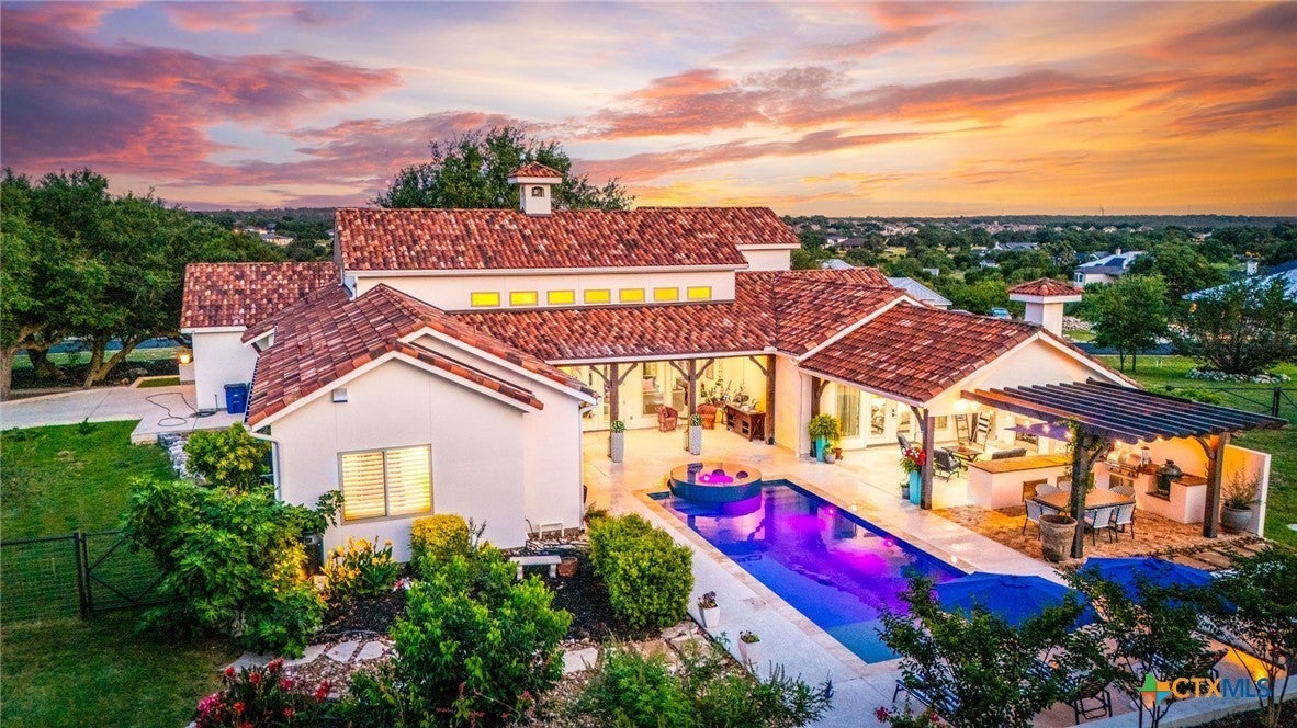 Located on , Residential for Sale by 1607 Bordeaux Blanc in the New Braunfels, located in the neighborhood of Vintage Oaks The Vineyard