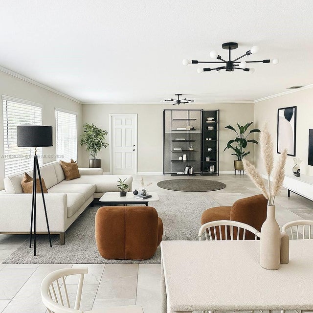 3 of 37 - 2339 Nw 13th St, Fort Lauderdale, FL