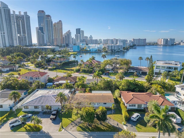 3 of 40 - 300 187th St, Sunny Isles Beach, FL