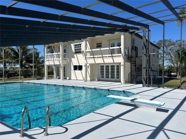 2 of 14 - 14300 Sw 177th Ave, Miami, FL