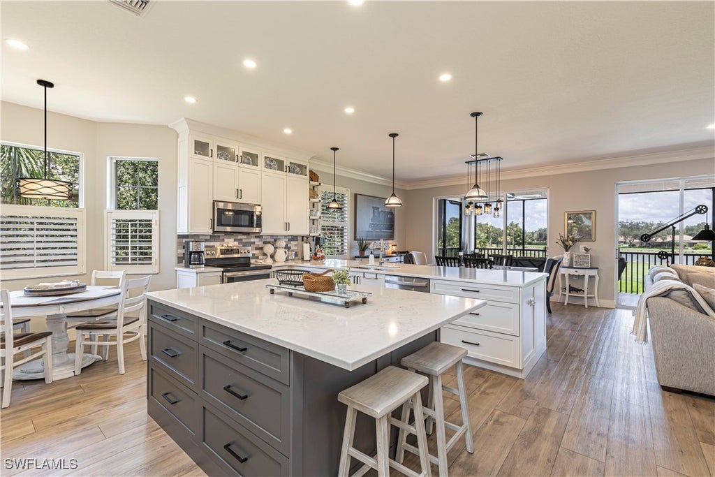 778 Regency Reserve Cir 1603, NAPLES