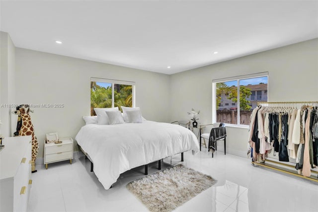 5 of 61 - 1402 Fletcher St, Hollywood, FL