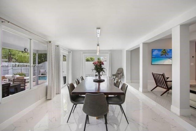 5 of 13 - 2442 Bimini Ln, Fort Lauderdale, FL