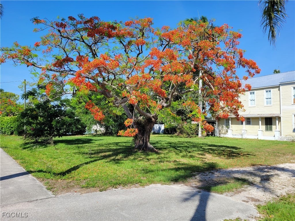 12430 Mcgregor Blvd, Fort Myers