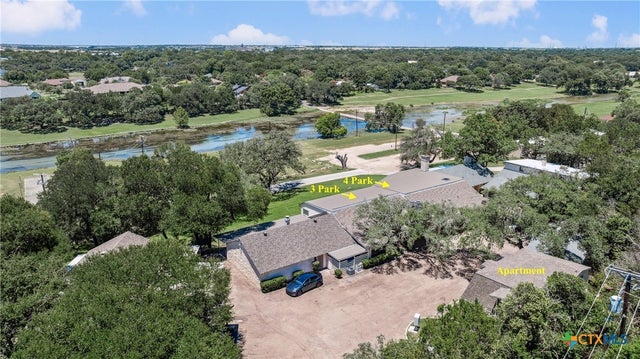 3 & 4 Park Drive, Salado