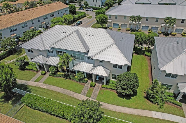 5 of 38 - 4046 Long Leaf Ln, Hollywood, FL