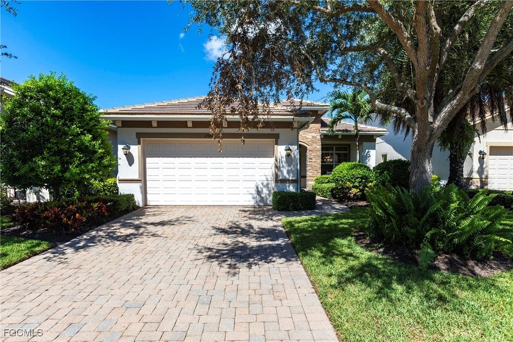 11524 Verandah Palm Ct, Fort Myers