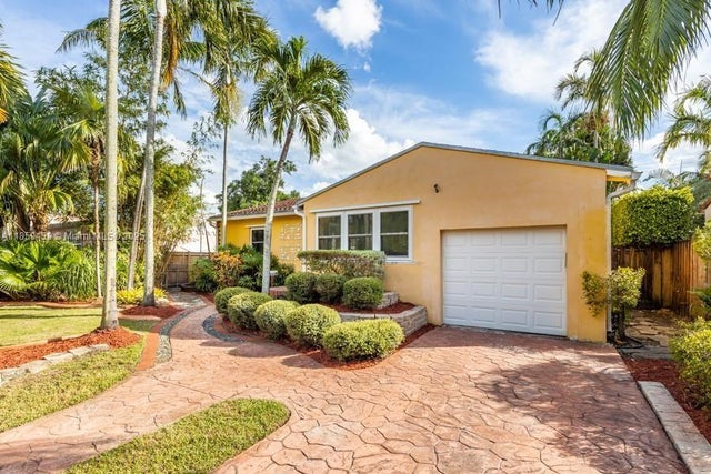 2 of 19 - 1612 Funston St, Hollywood, FL