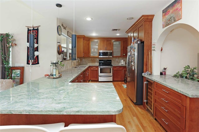 4 of 19 - 1612 Funston St, Hollywood, FL