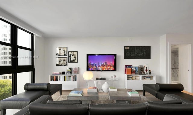 2 of 38 - 9 Island Ave 614, Miami Beach, FL