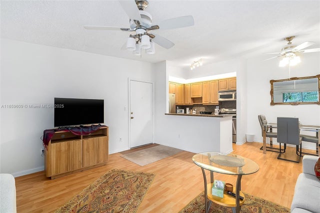 4 of 65 - 10715 W Clairmont Cir 212, Tamarac, FL