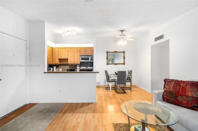 5 of 65 - 10715 W Clairmont Cir 212, Tamarac, FL
