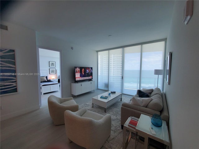 5 of 46 - 17550 Collins Ave 1403, Sunny Isles Beach, FL