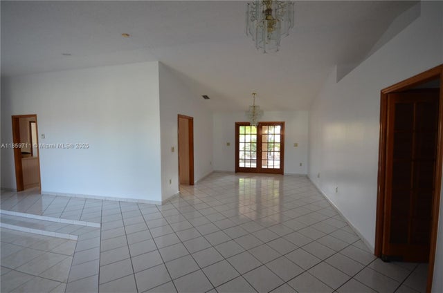 3 of 26 - 2700 Sw 113th Ave, Miami, FL