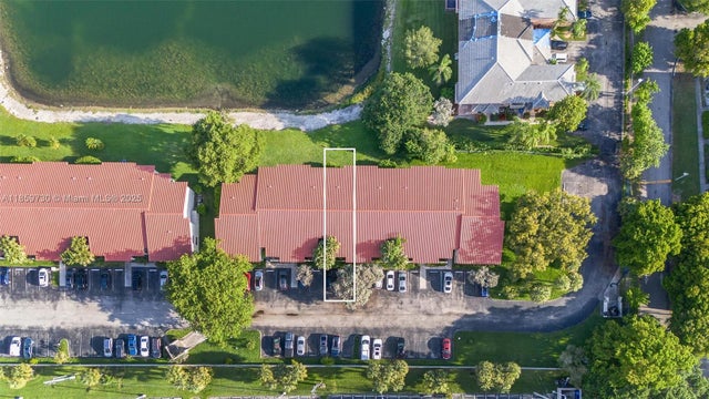 4 of 33 - 3300 Nw 46th St 103, Oakland Park, FL