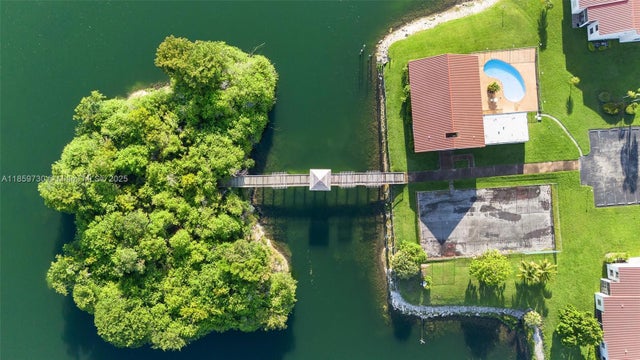 5 of 33 - 3300 Nw 46th St 103, Oakland Park, FL